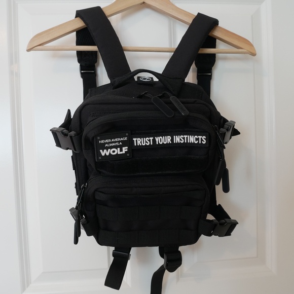 WOLFpak 9L Backpack Mini Alpha Black NWOT~ - Picture 1 of 9